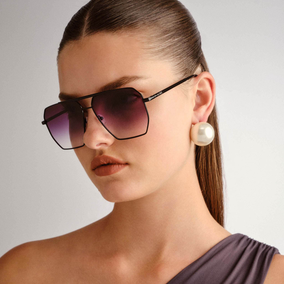 Aire - Asteroid Sunglasses - Black -