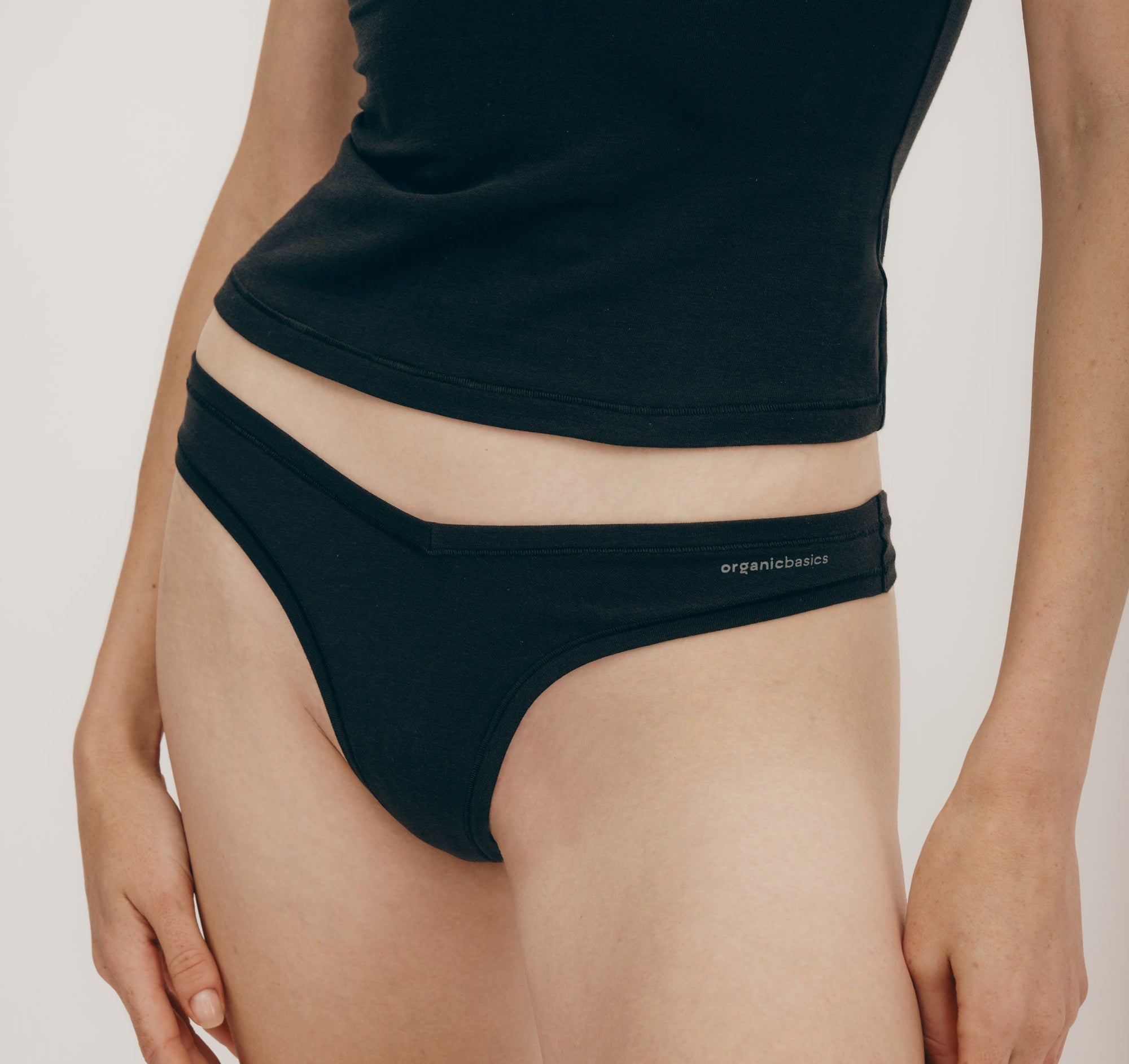 Organic Basics - Flex Thong 3-pack - Black / Off White / Seaweed -