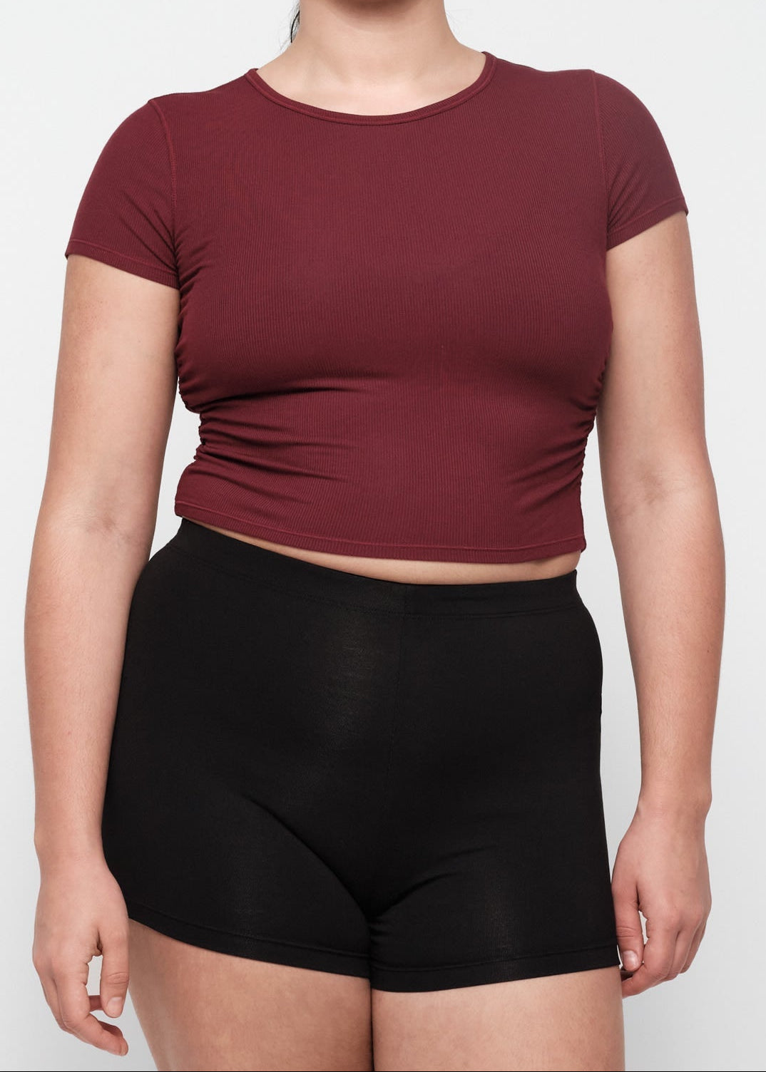 Organic Basics - Active Rib Ruched Tee - Summer Wine -