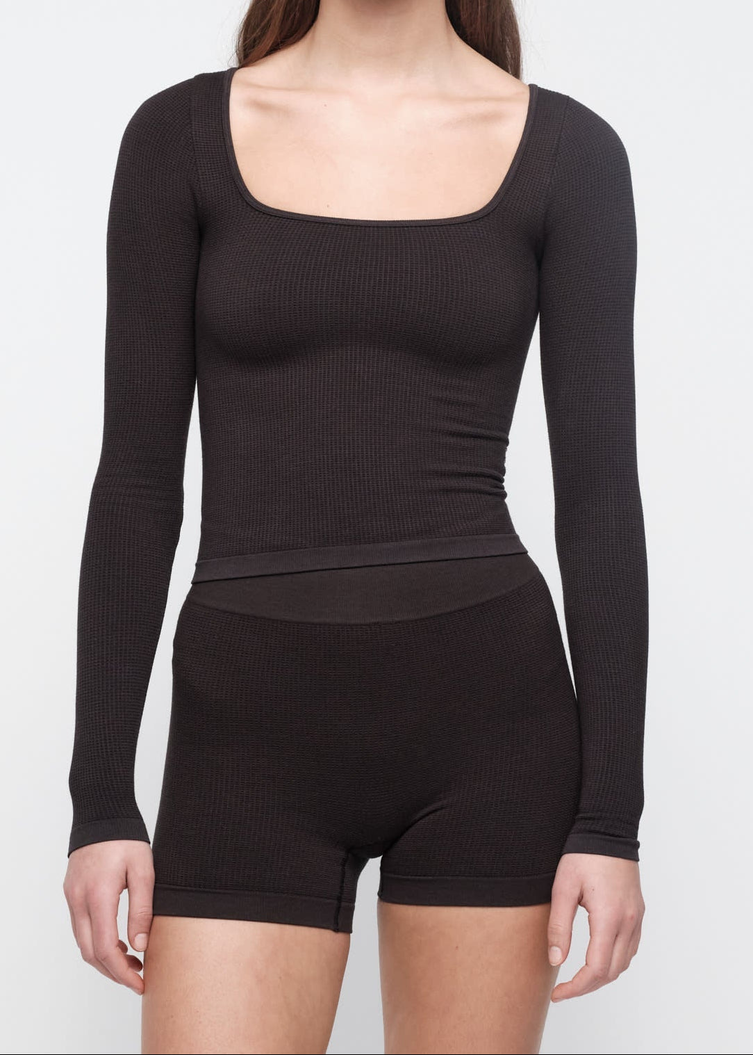 Organic Basics - Seamless Waffle Long Sleeve Tee - Black -