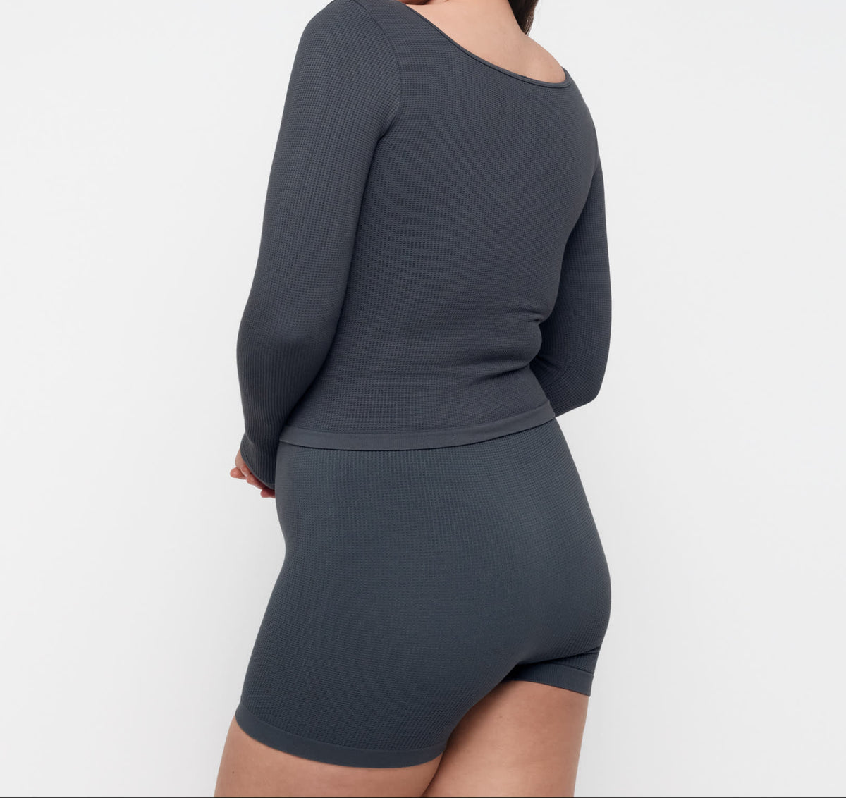 Organic Basics - Seamless Waffle Long Sleeve Tee - Thunder -