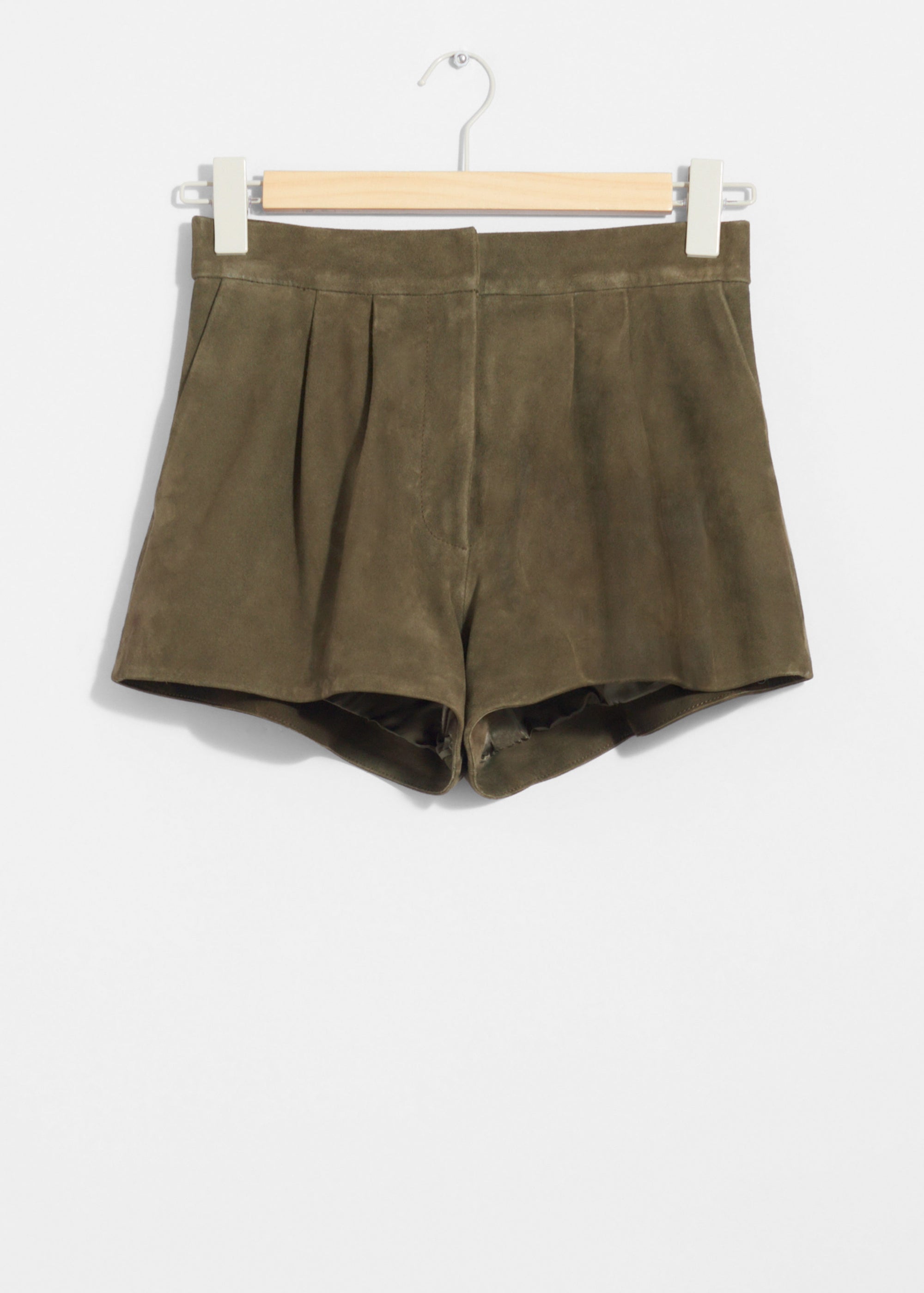 & Other Stories - Smile Suede Shorts - Khaki -
