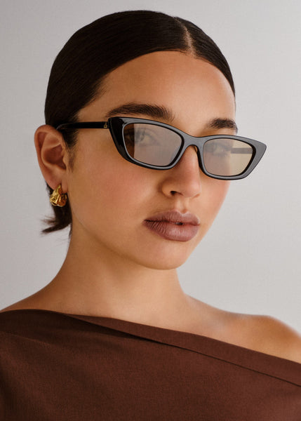 Aire - Sunglasses - Titania Sunglasses - Black – offe market display picture 1