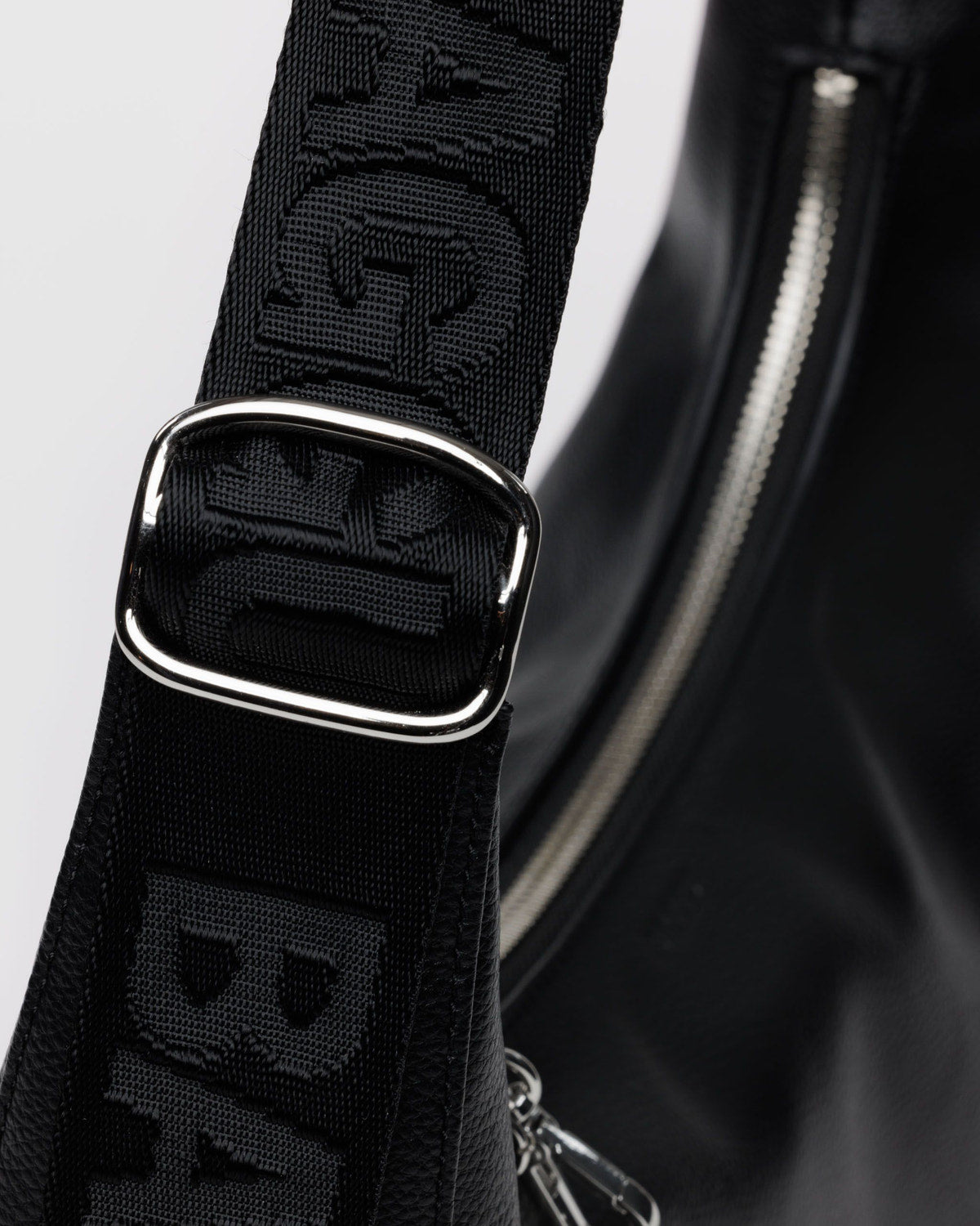 Baggu - Medium Recycled Leather Crescent Bag - Black -