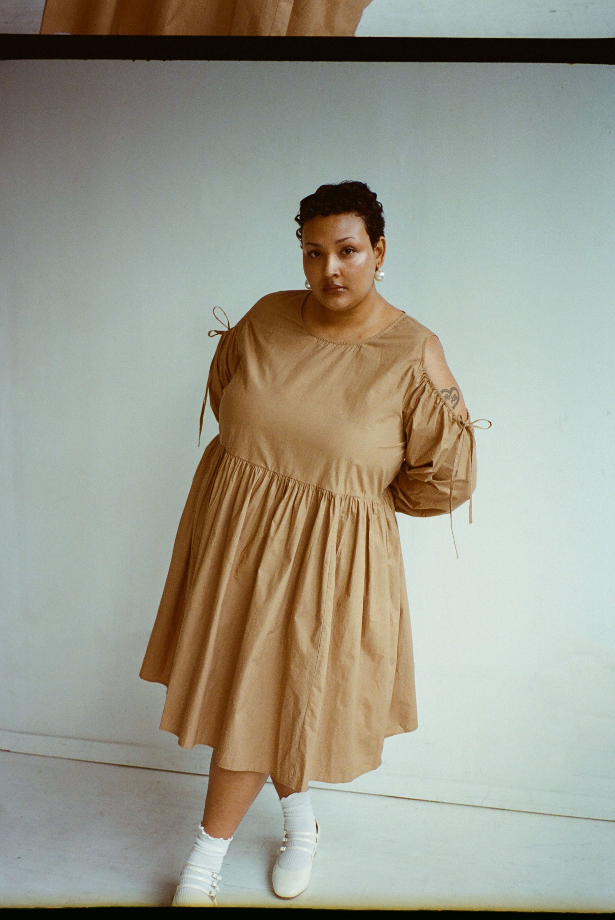 WRAY - Amber Dress – Iced Coffee -