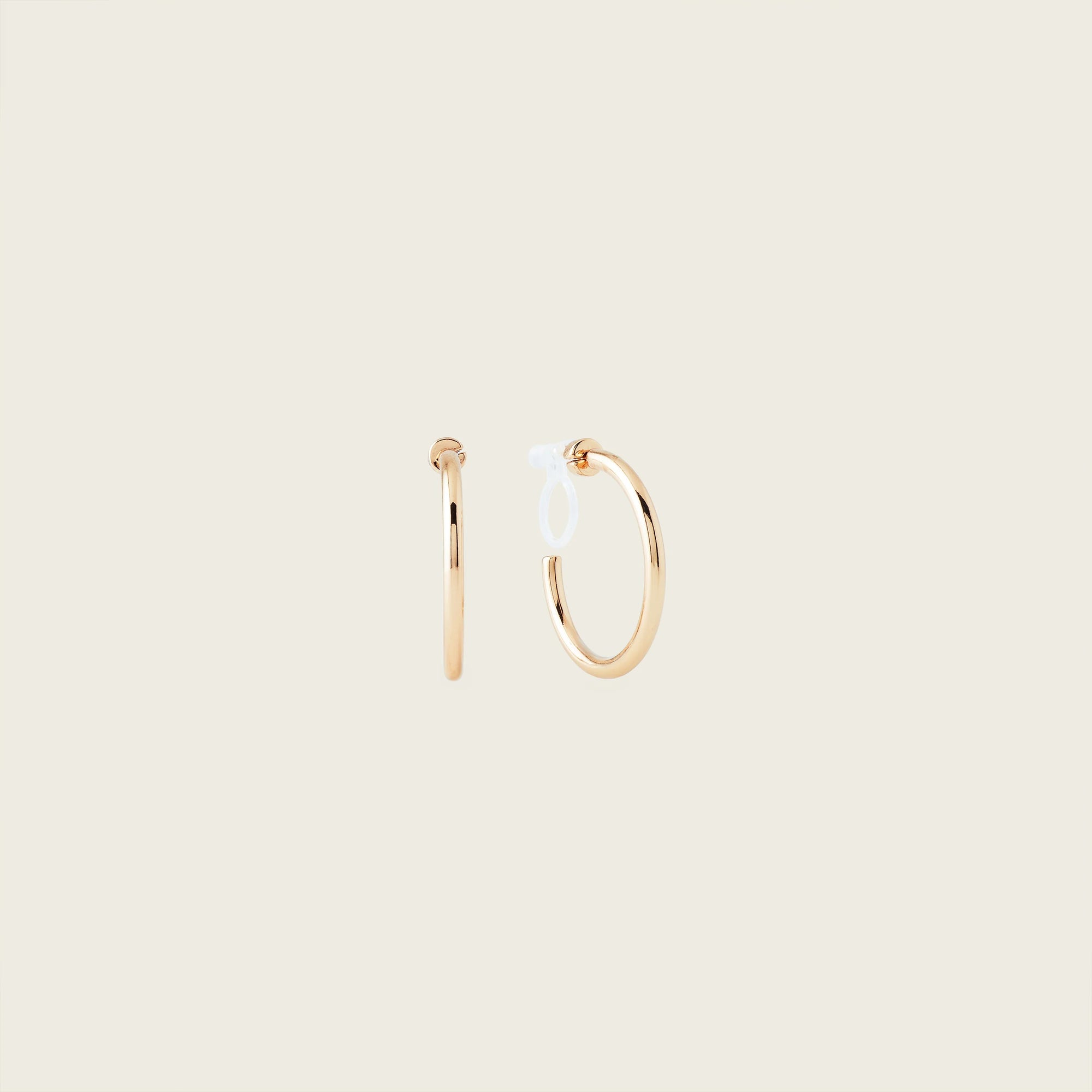 Aiori - Medium Thin Hoop Clip On Earrings - Gold -