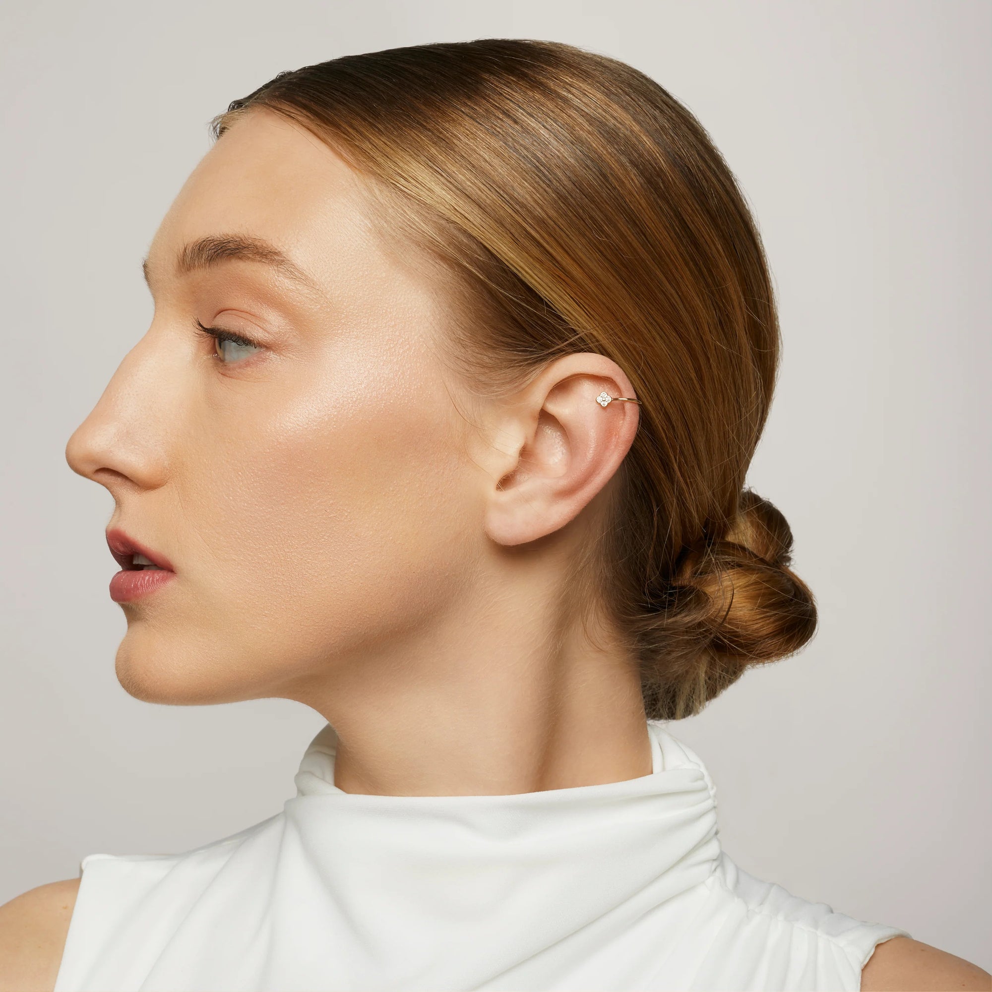 Aiori - Clover Ear Cuff - Gold -