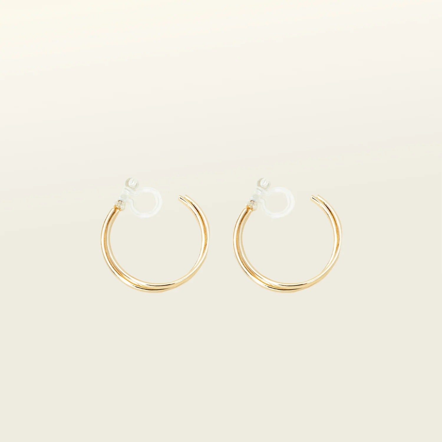 Aiori - Cassie Hoop Clip On Earrings - Gold -