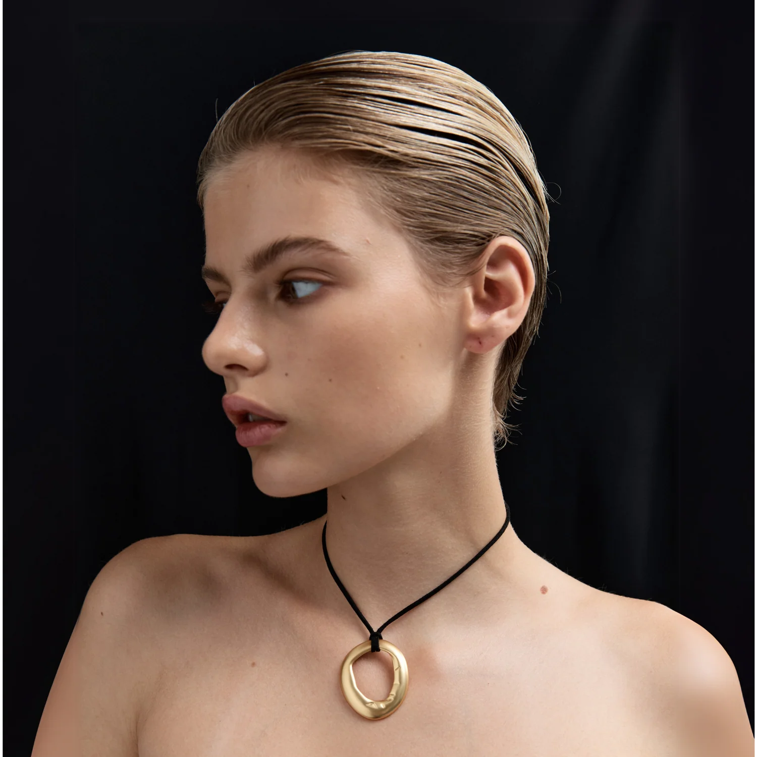Heaven Mayhem - Mini Necklace - Black -