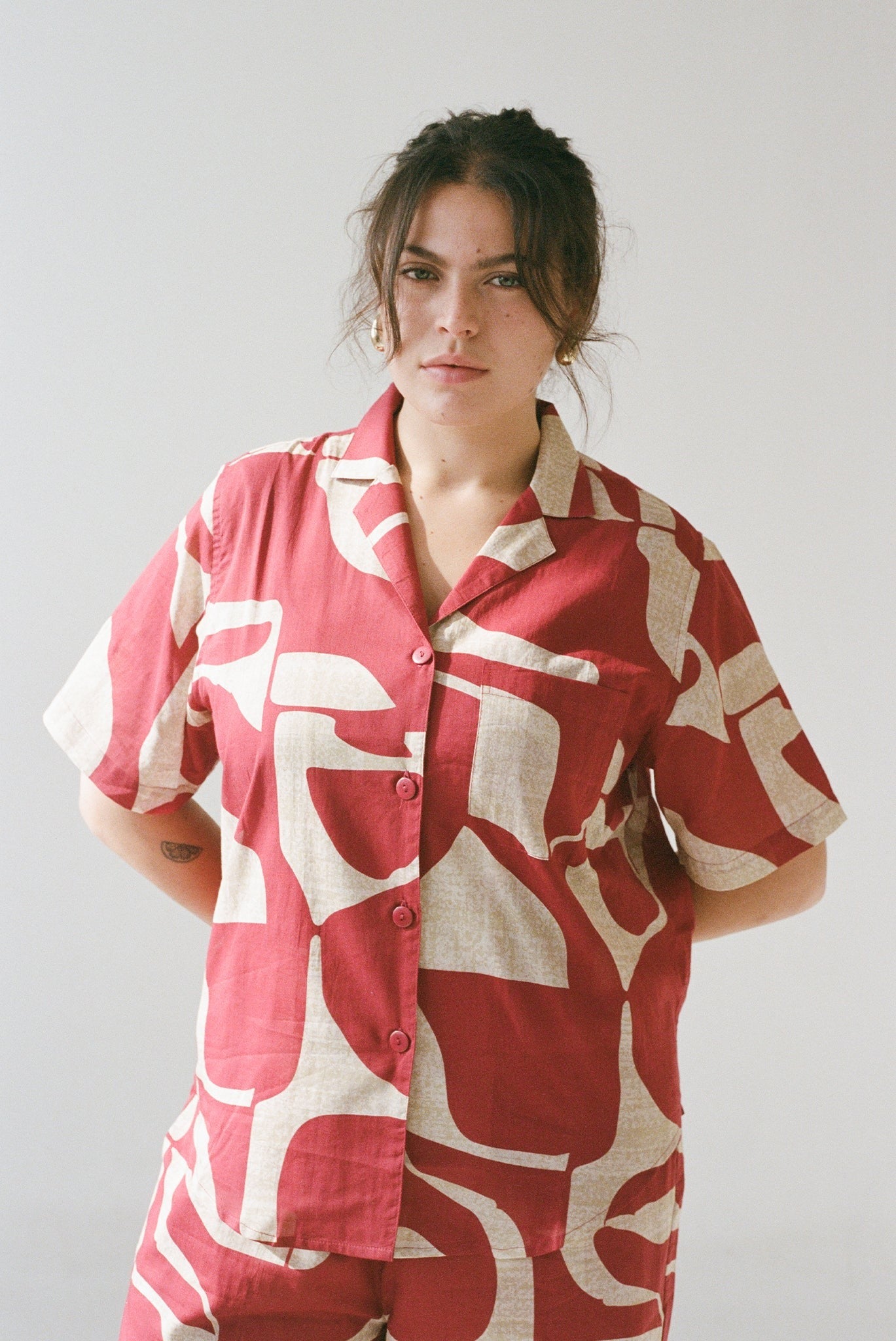 WRAY - Gregory Top – Deco Sky -