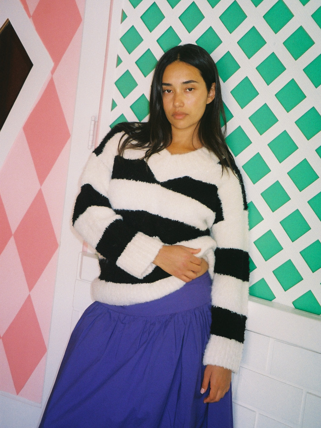 Lisa Says Gah - Coby V-Neck Sweater - Black/White Stripes -