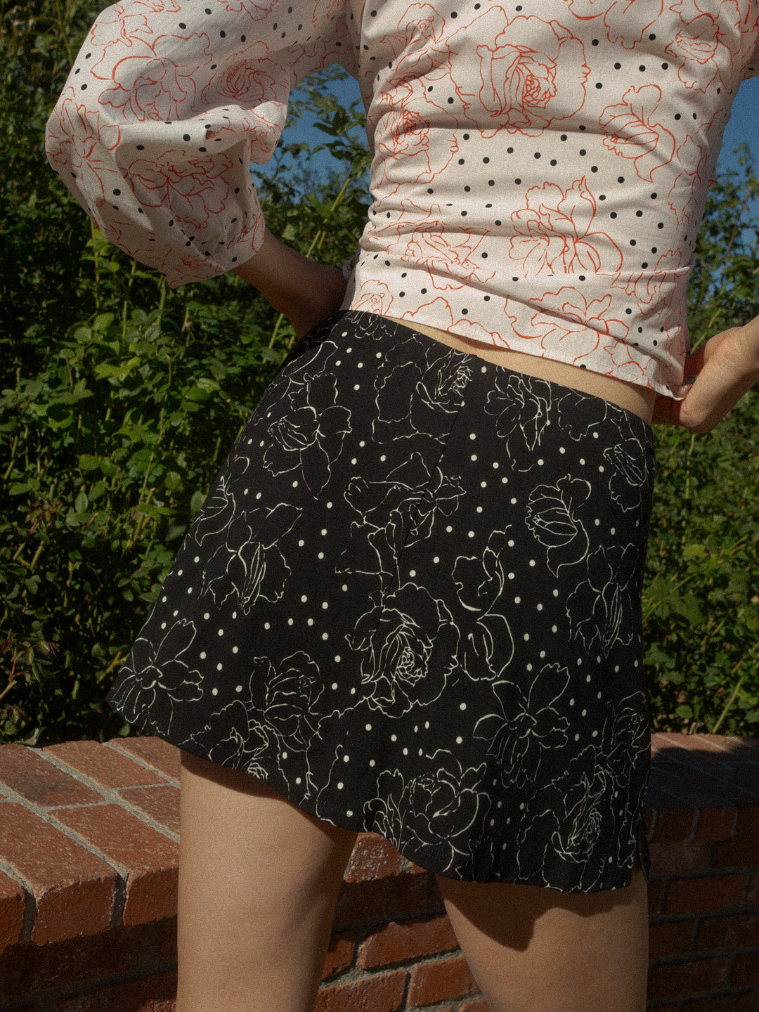 Lisa Says Gah - Darcy Skort - Rose Dot Black -