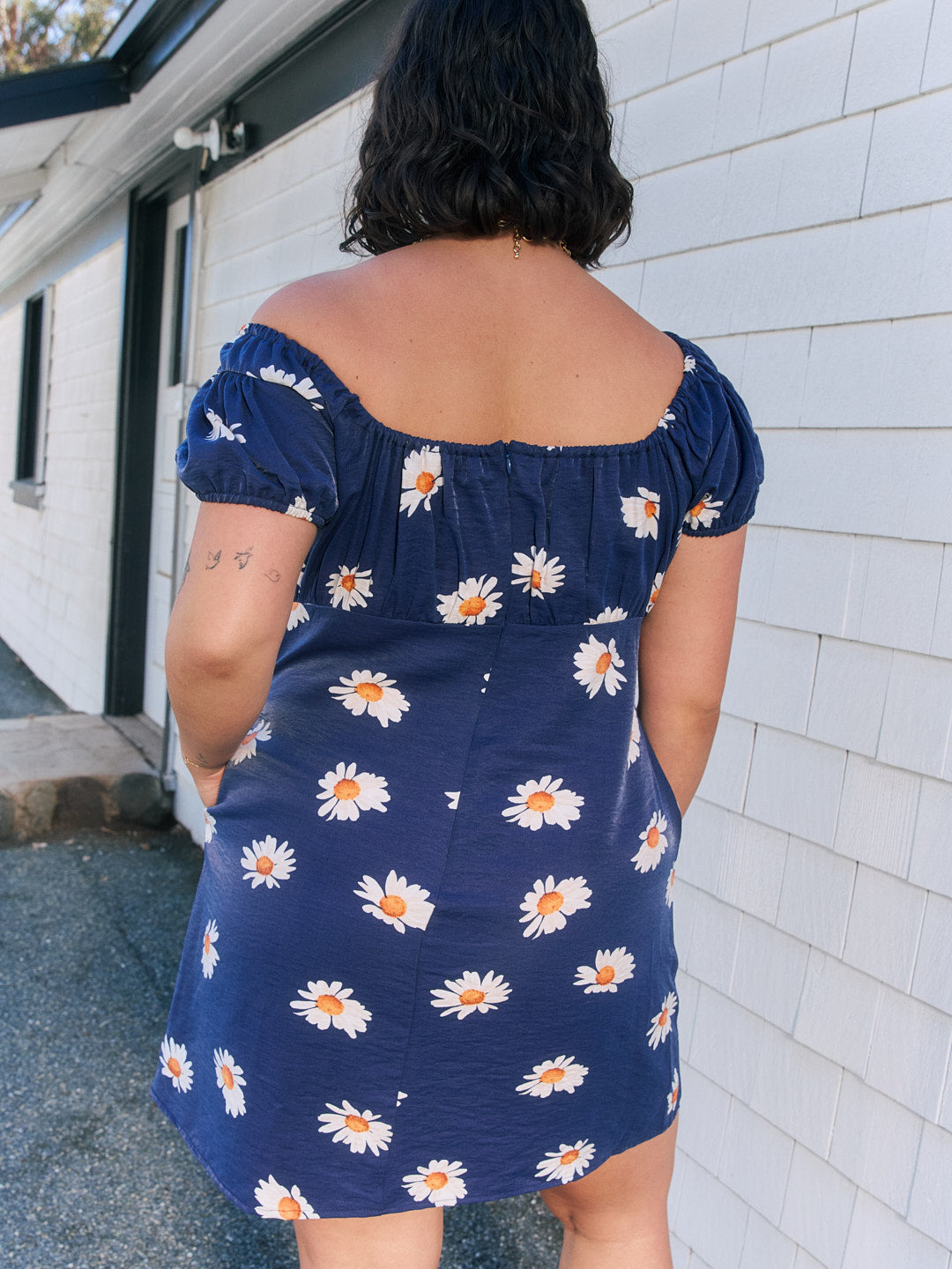 Lisa Says Gah - Suzy Dress - Navy Daisy -